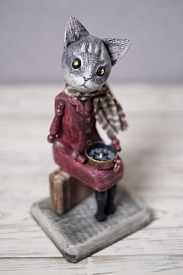 Статуэтка Кошка с компасом